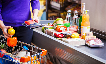 В Госдуме предложили ограничивать работу супермаркетов в выходные