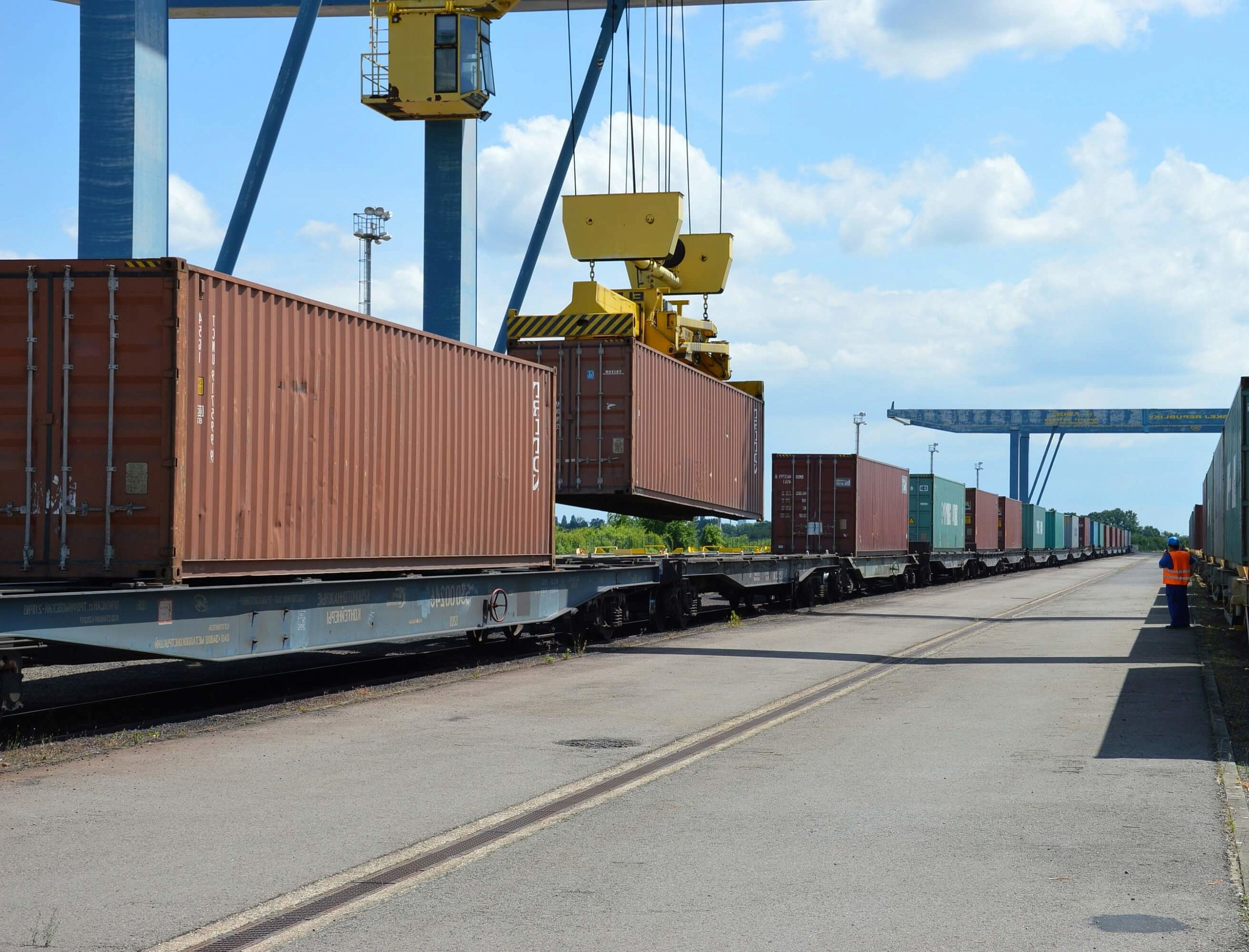 Калининград не пострадает от ограничения транзита товаров